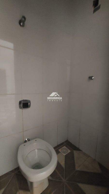 Loja para aluguel no Ilha dos Araújos: BANHEIRO (2) 