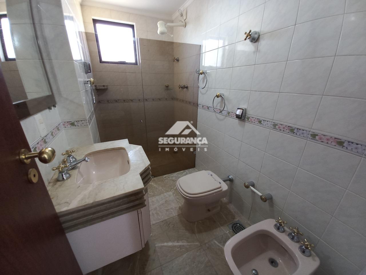 Apartamento para aluguel no Centro: BANHEIRO SUÍTE (2)