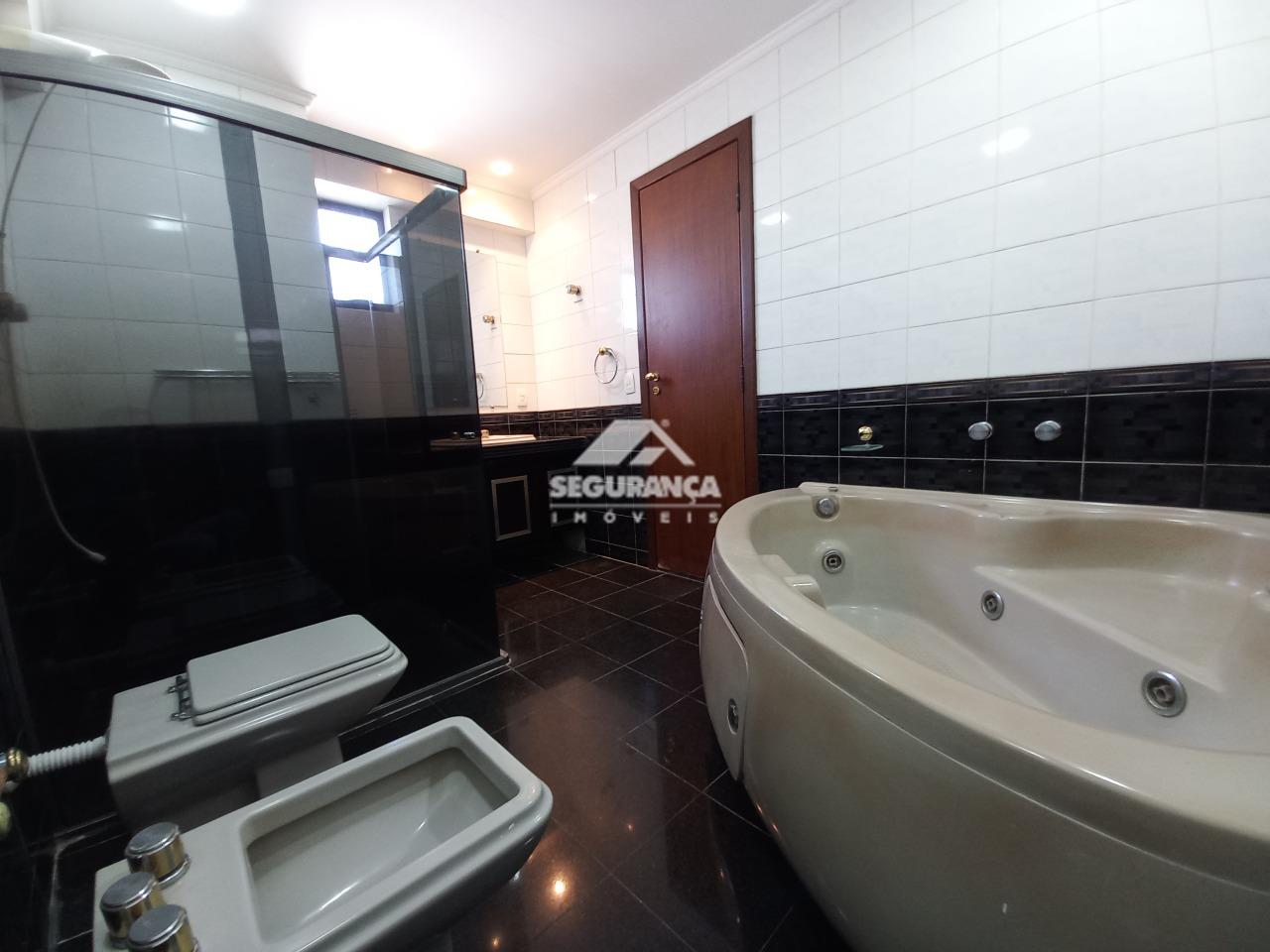 Apartamento para aluguel no Centro: BANHEIRO SUÍTE MASTER