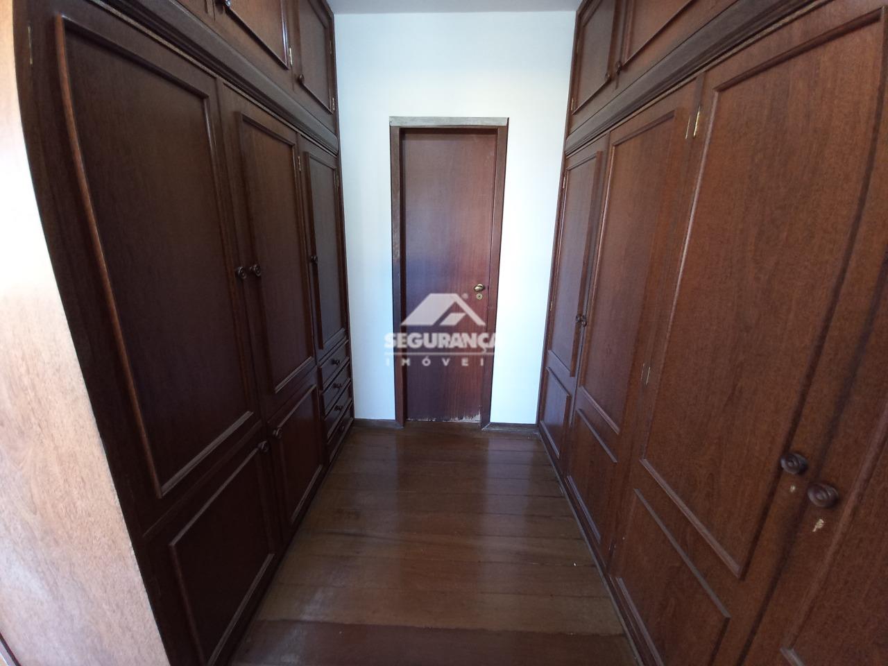 Apartamento para aluguel no Centro: CLOSET SUÍTE MASTER