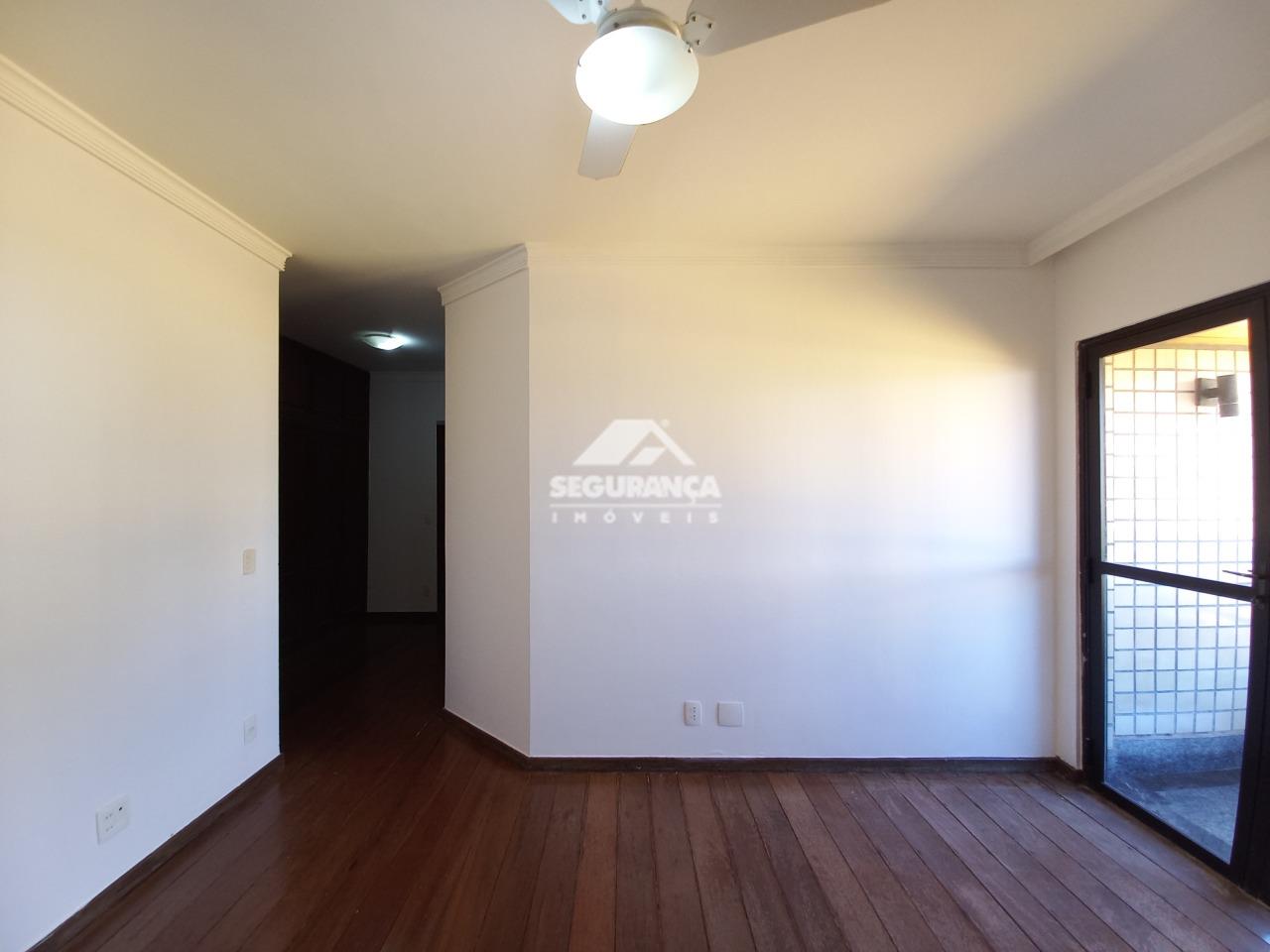 Apartamento para aluguel no Centro: SUÍTE (1)