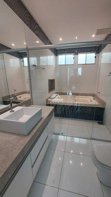 Casa para aluguel no Ilha dos Araújos: BANHEIRO SUÍTE (1)