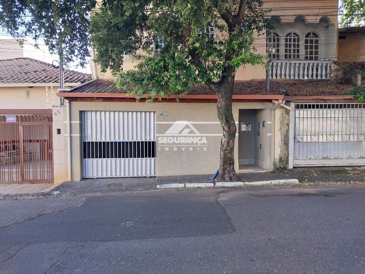 Casa para aluguel no GRA DUQUESA: FACHADA 