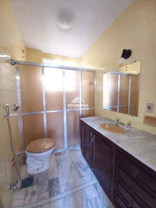 Apartamento para aluguel no Centro: BANHEIRO SUÍTE