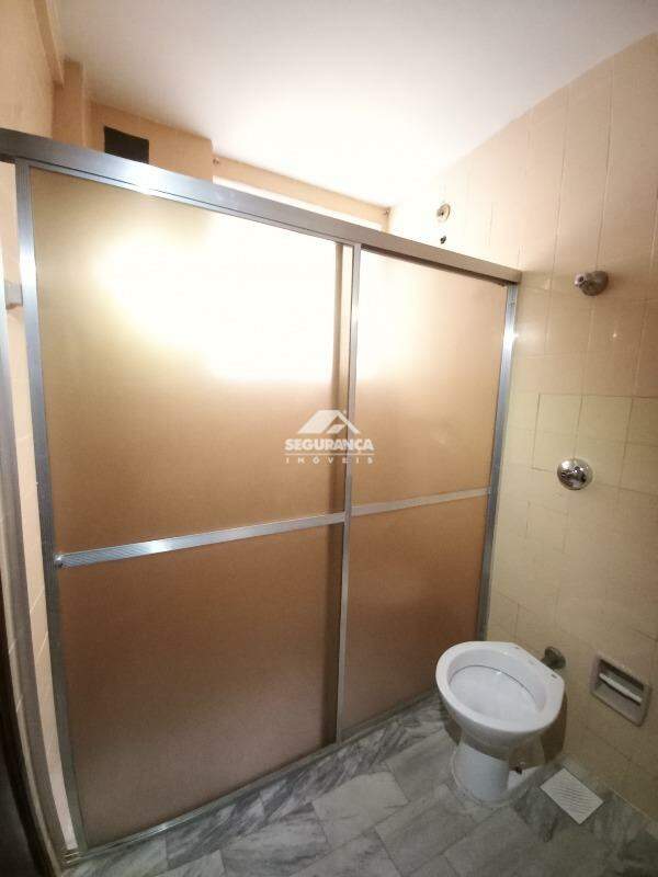 Apartamento para aluguel no Centro: BANHEIRO SOCIAL