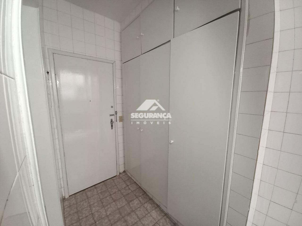 Apartamento para aluguel no Centro: DCE
