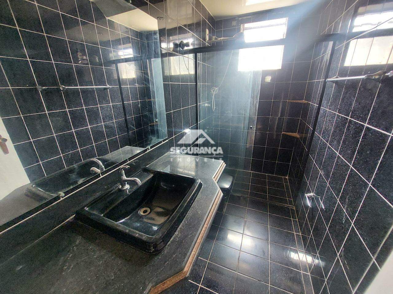 Apartamento para aluguel no Ilha dos Araújos: BANHEIRO SUITE