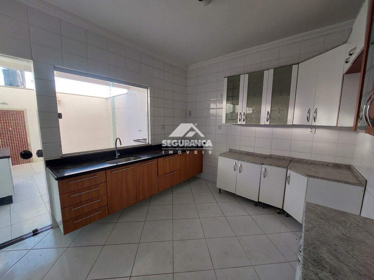 Casa para aluguel no GRA DUQUESA: COZINHA