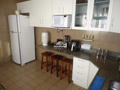 Casa para aluguel no Centro: 