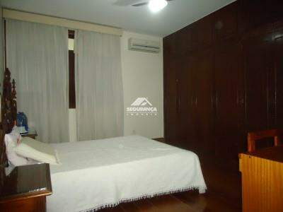 Casa para aluguel no Centro: 