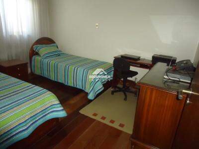 Casa para aluguel no Centro: 