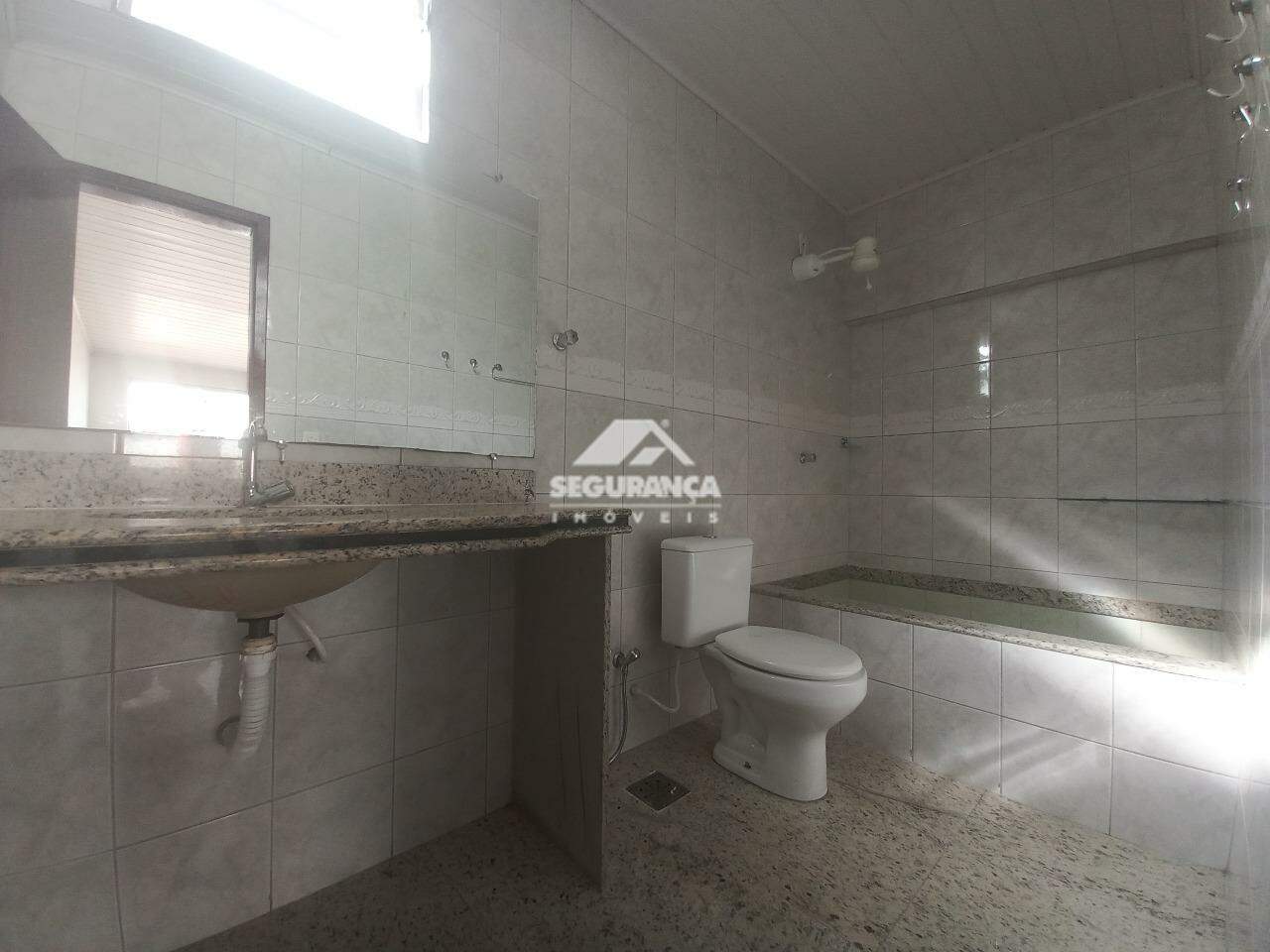 Apartamento para aluguel no Centro: BANHEIRO SUITE 02