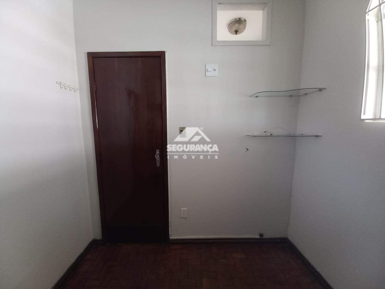 Apartamento para aluguel no Centro: QUARTO DE SERVIÇOS