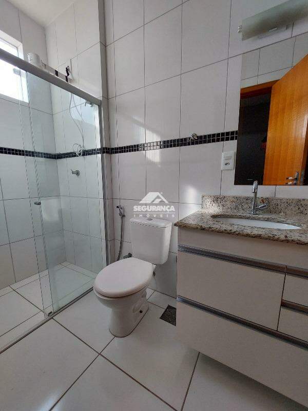 Apartamento para aluguel no Centro: BANHEIRO DA SUÍTE