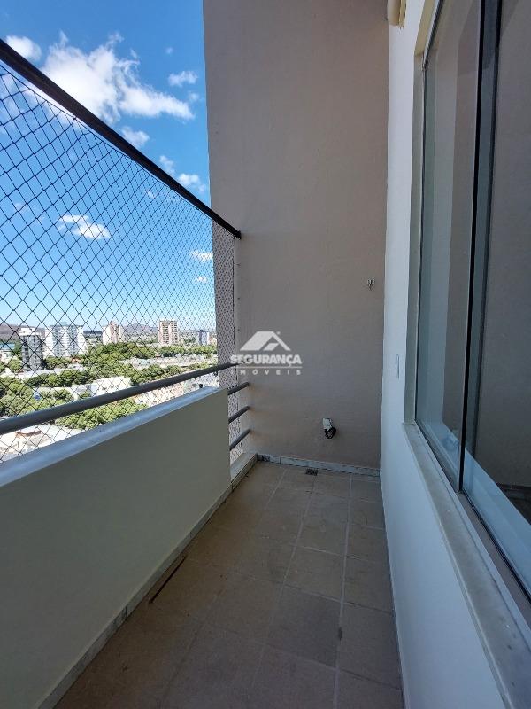 Apartamento para aluguel no Centro: SACADA DA SUÍTE 