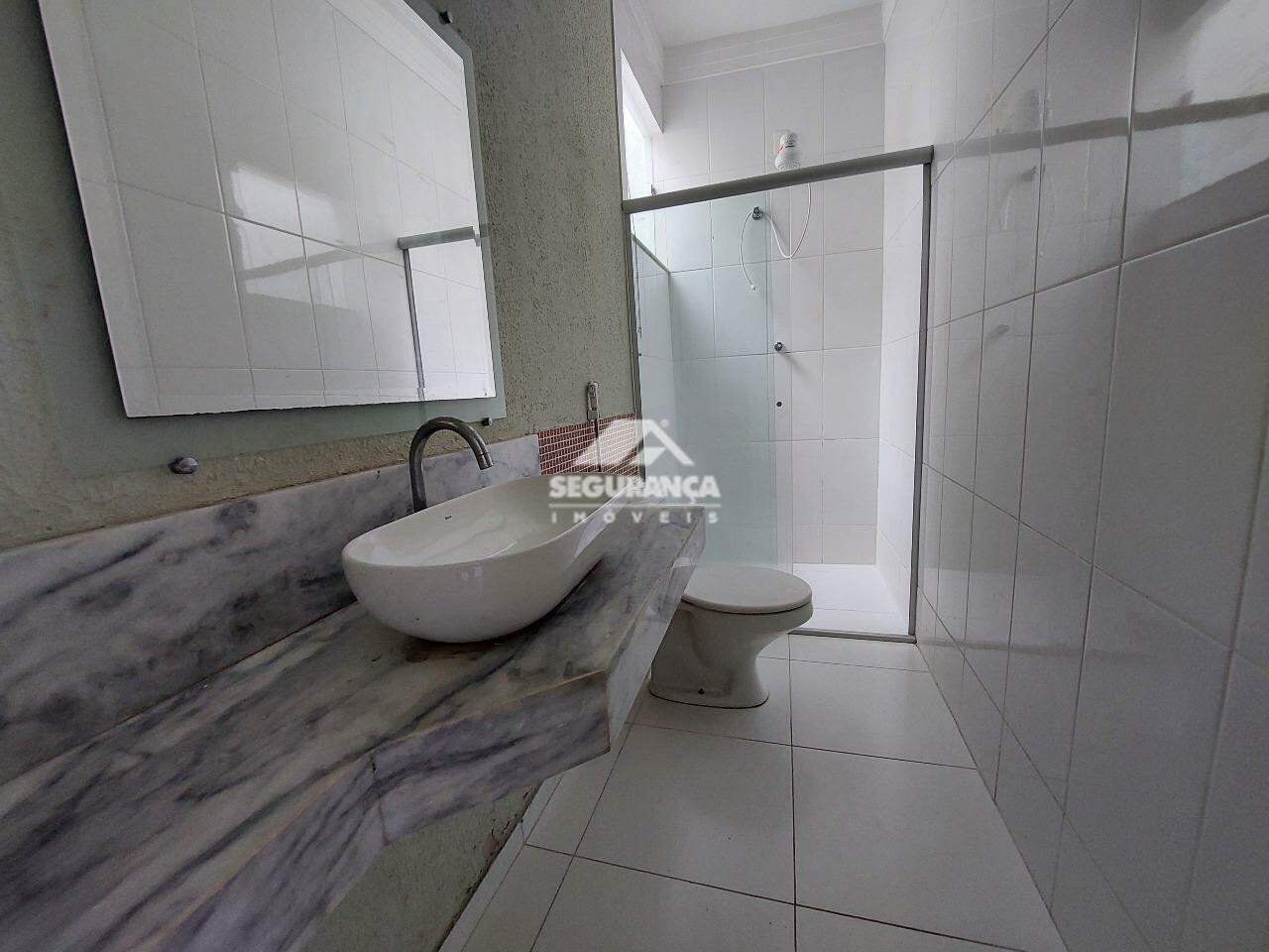 Casa para aluguel no Vila Rica: BANHEIRO SUITE