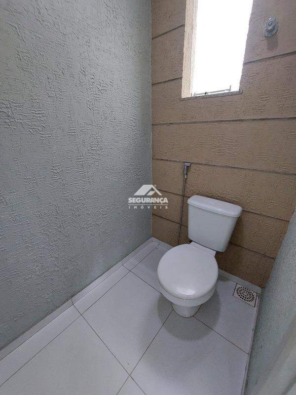 Casa para aluguel no Vila Rica: LAVABO