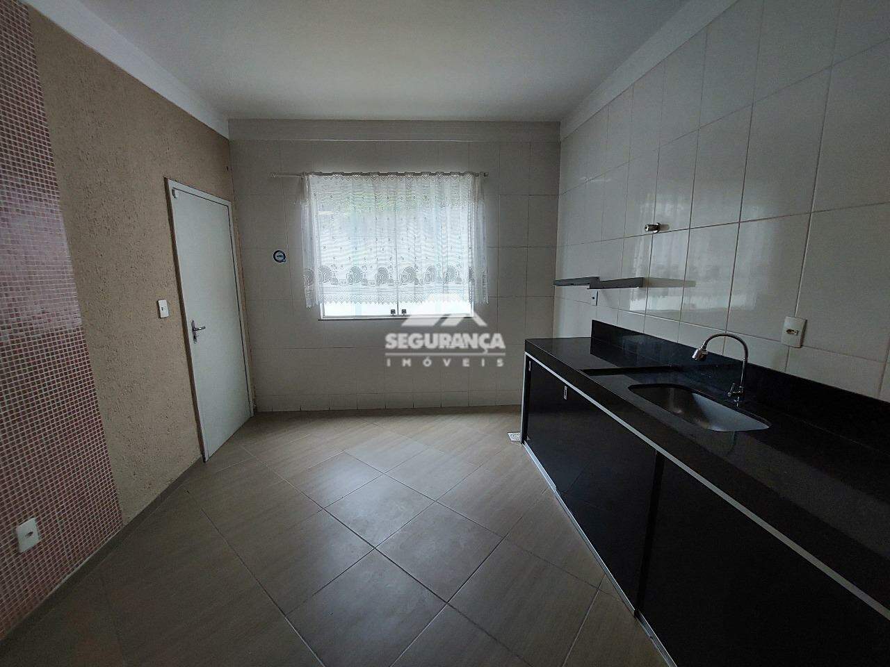 Casa para aluguel no Vila Rica: COZINHA