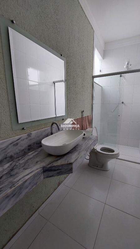 Casa para aluguel no Vila Rica: BANHEIRO SUITE