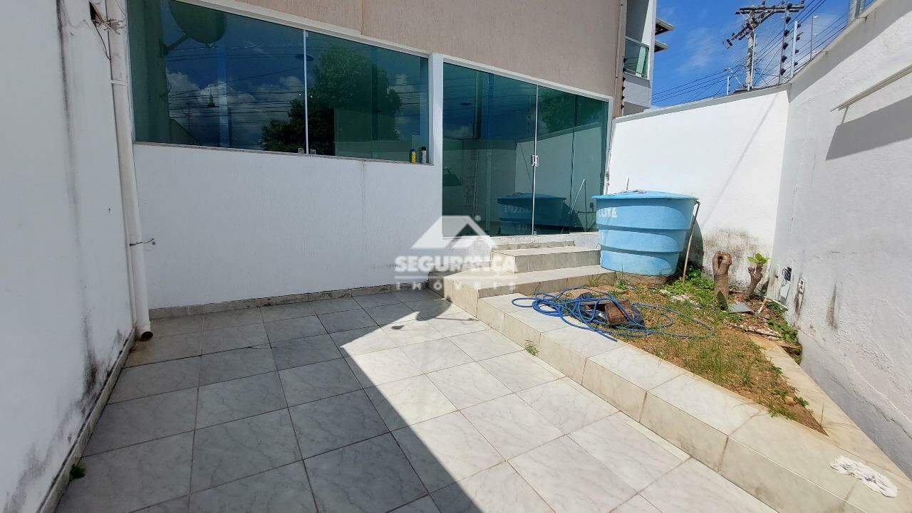 Casa para aluguel no Vila Rica: GARAGEM