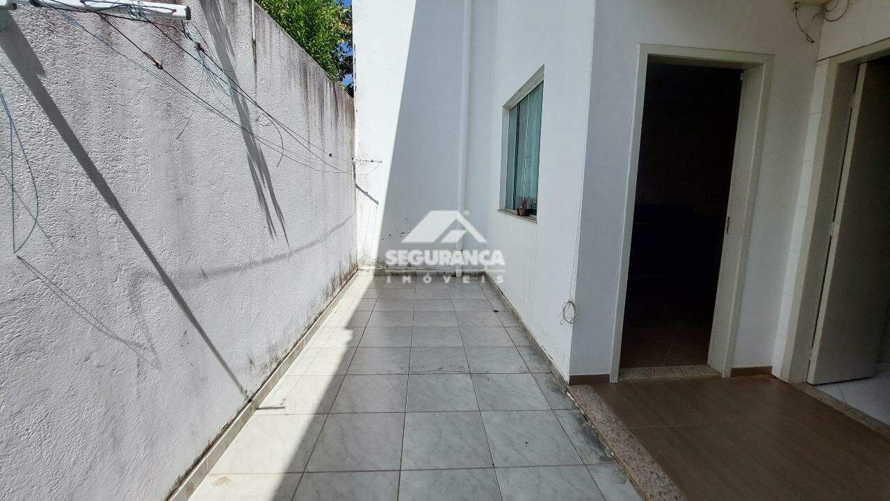 Casa para aluguel no Vila Rica: ÁREA DE SERVIÇO