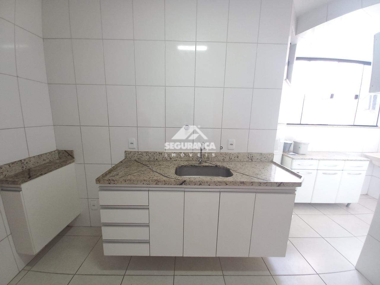 Apartamento para aluguel no Esplanada: COZINHA