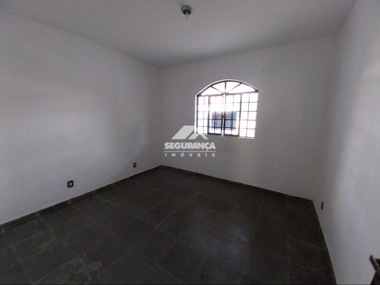 Casa para aluguel no Universitário: QUARTO (3)