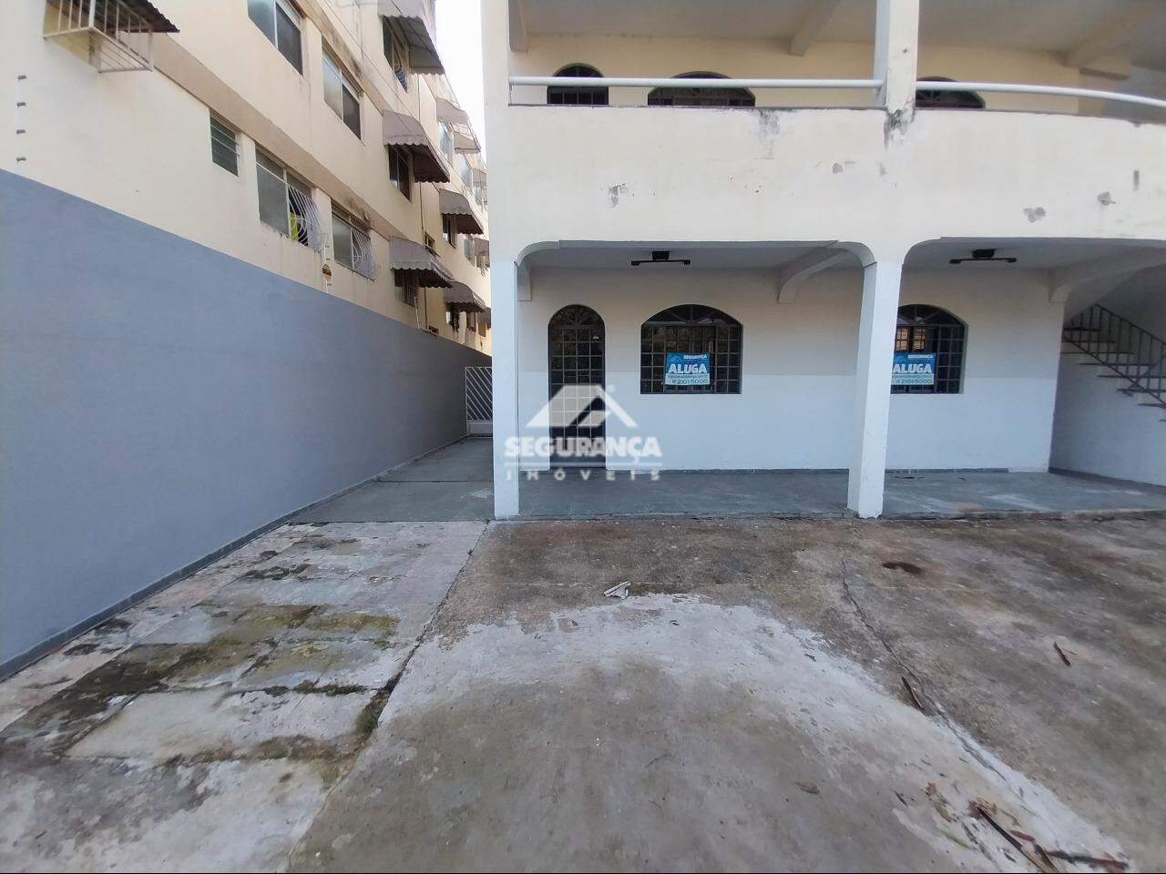 Casa para aluguel no Universitário: GARAGEM