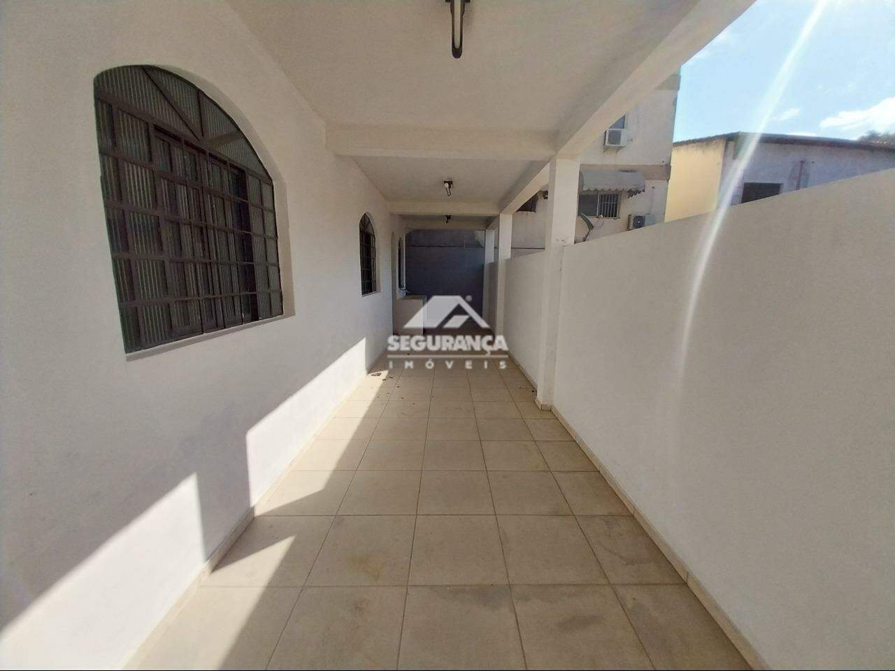 Casa para aluguel no Universitário: VARANDA