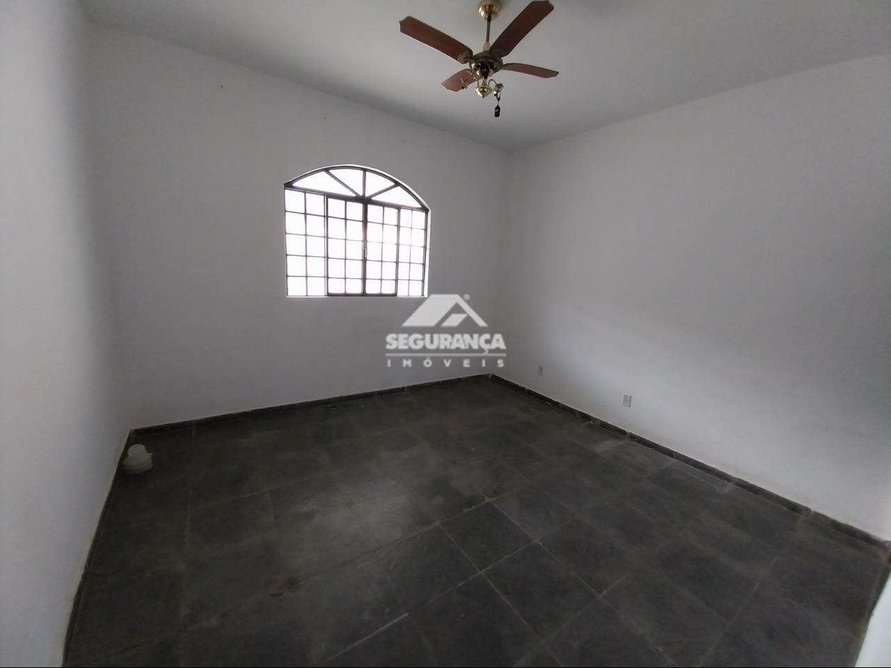 Casa para aluguel no Universitário: QUARTO (2)