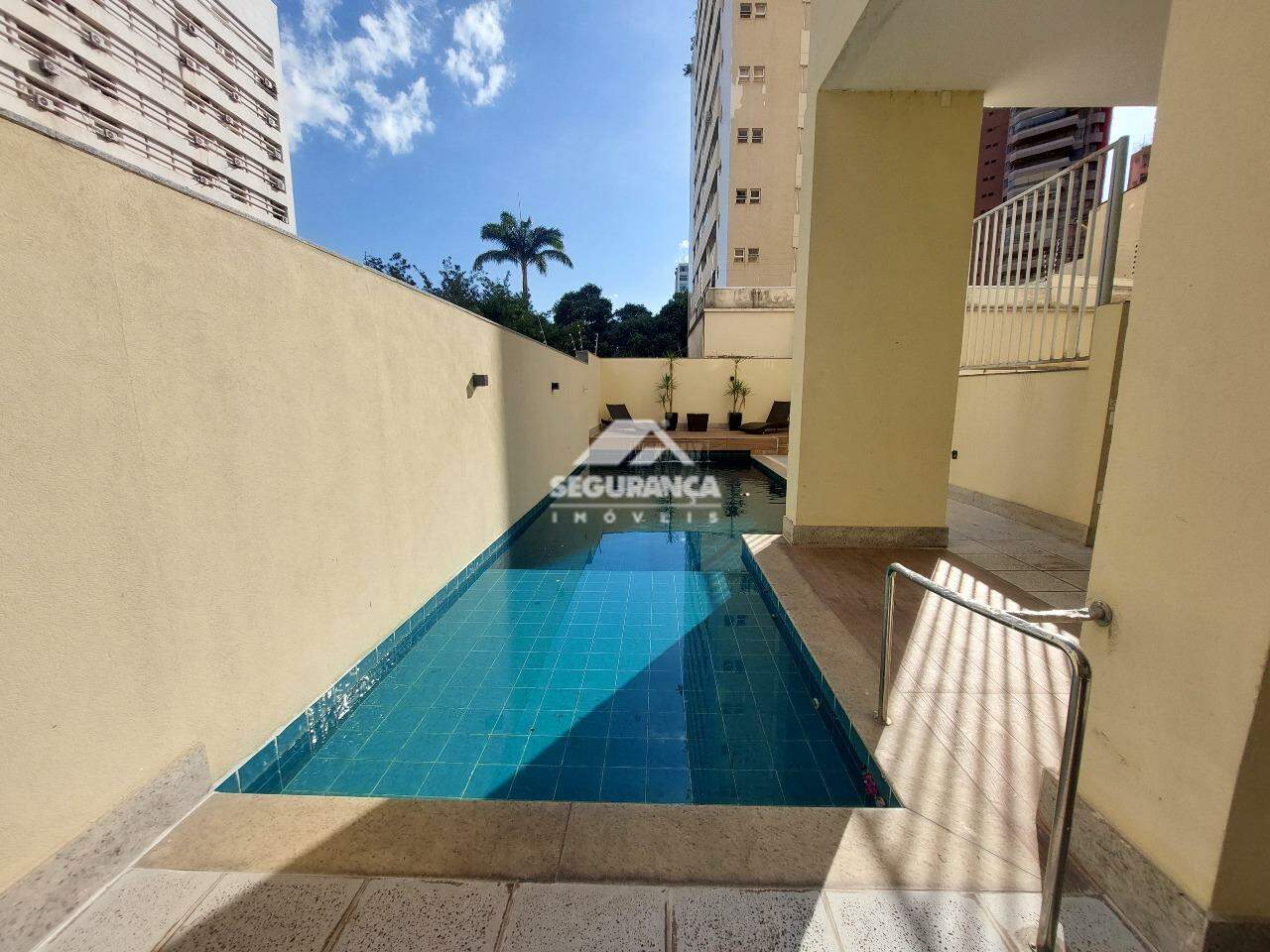 Apartamento para aluguel no Centro: PISCINA 
