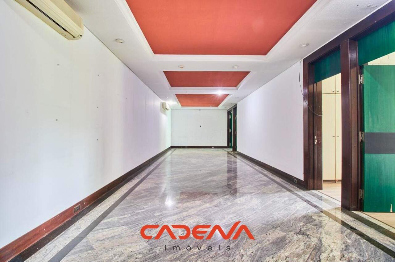 Casa à venda no Seminário: 