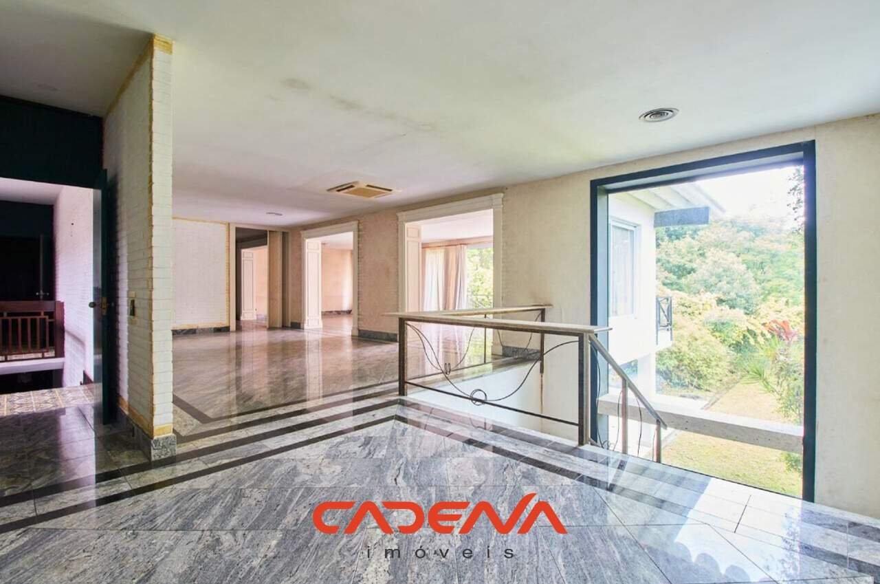 Casa à venda no Seminário: 
