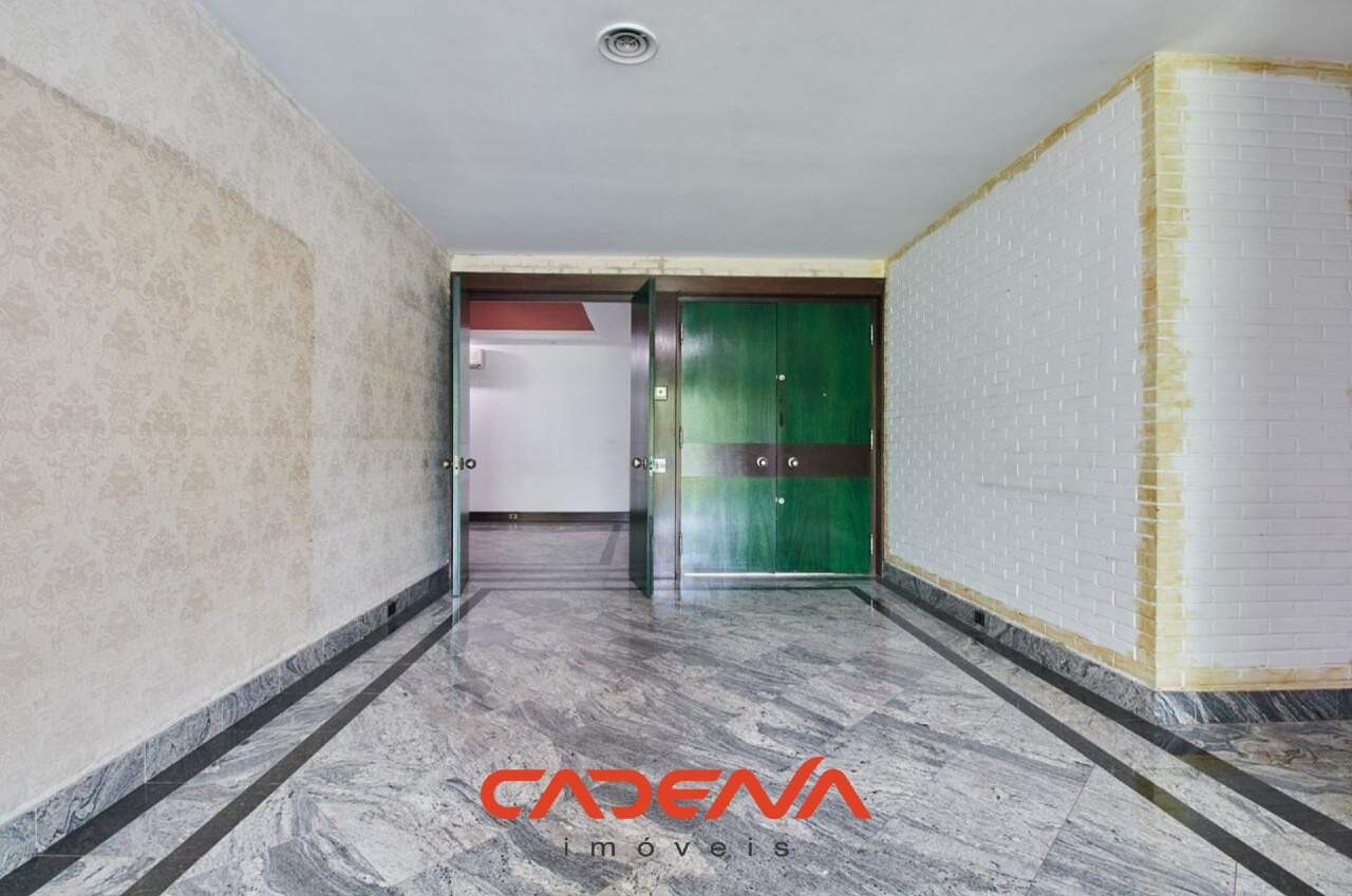 Casa à venda no Seminário: 