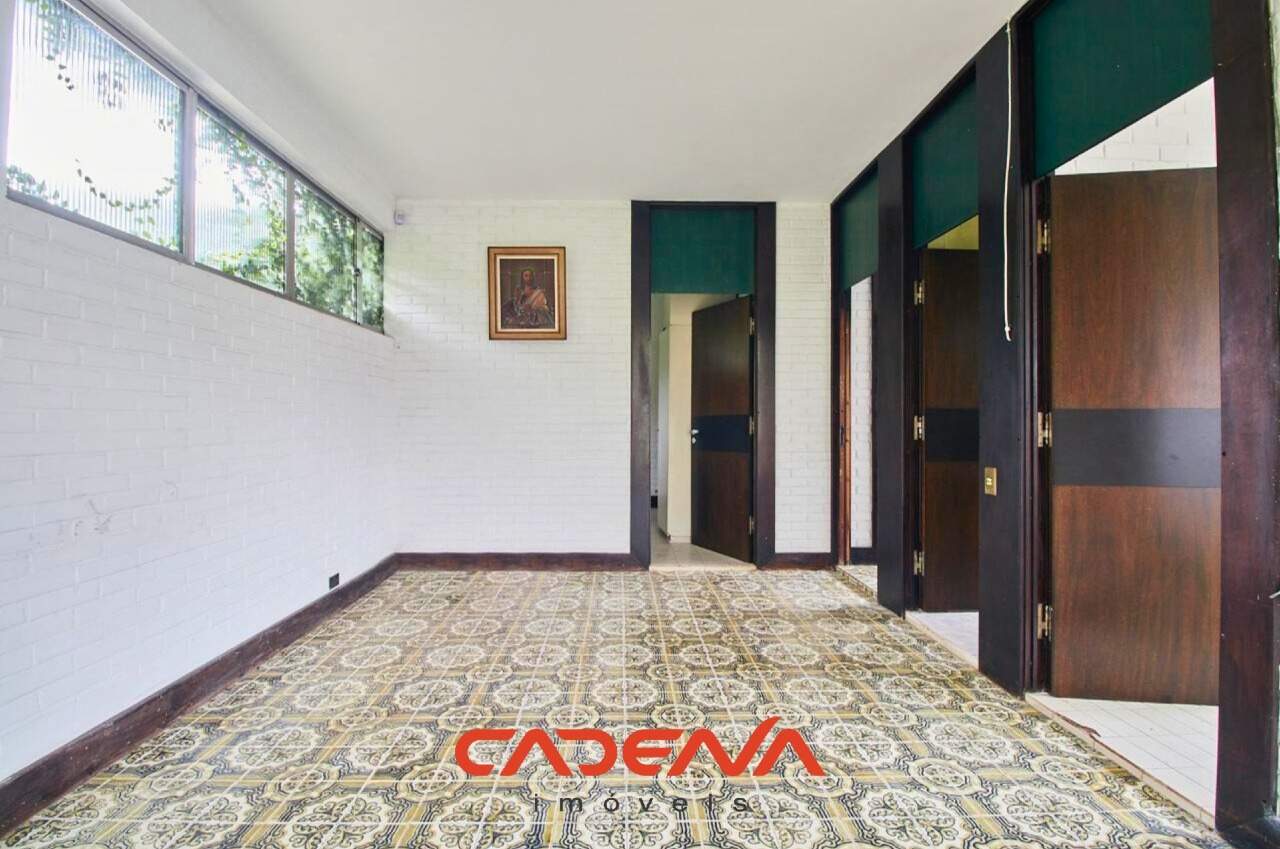 Casa à venda no Seminário: 