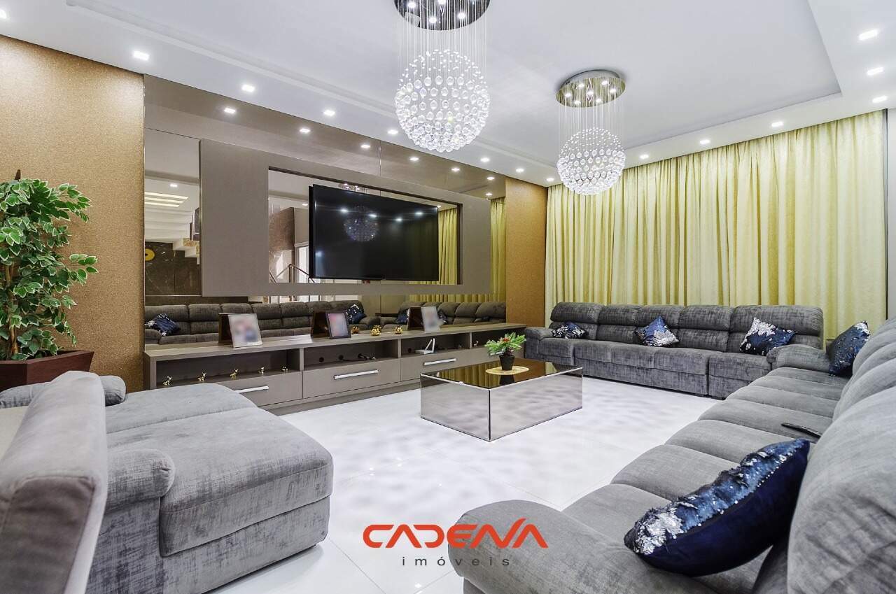 Casa à venda no Pinheirinho: 