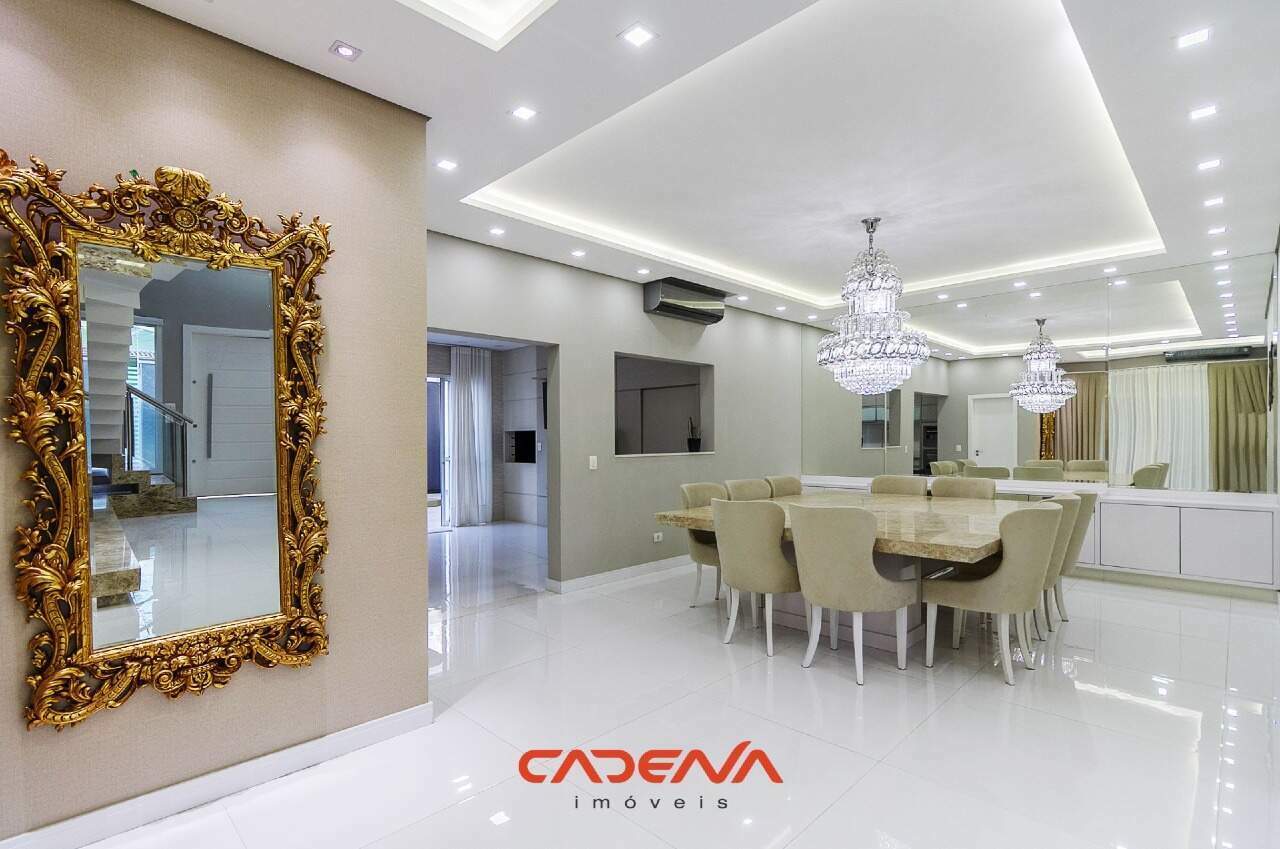 Casa à venda no Pinheirinho: 