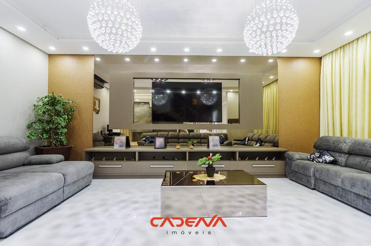 Casa à venda no Pinheirinho: 