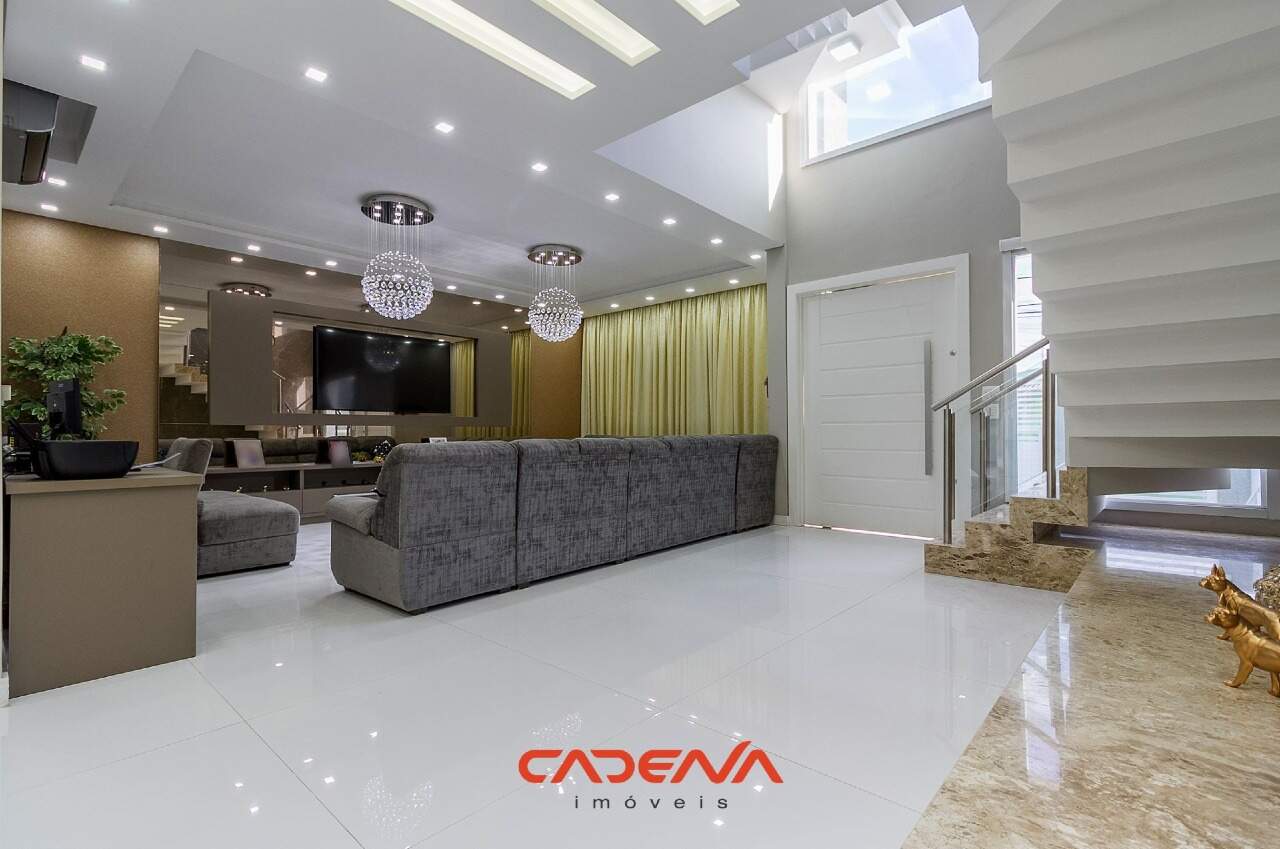 Casa à venda no Pinheirinho: 