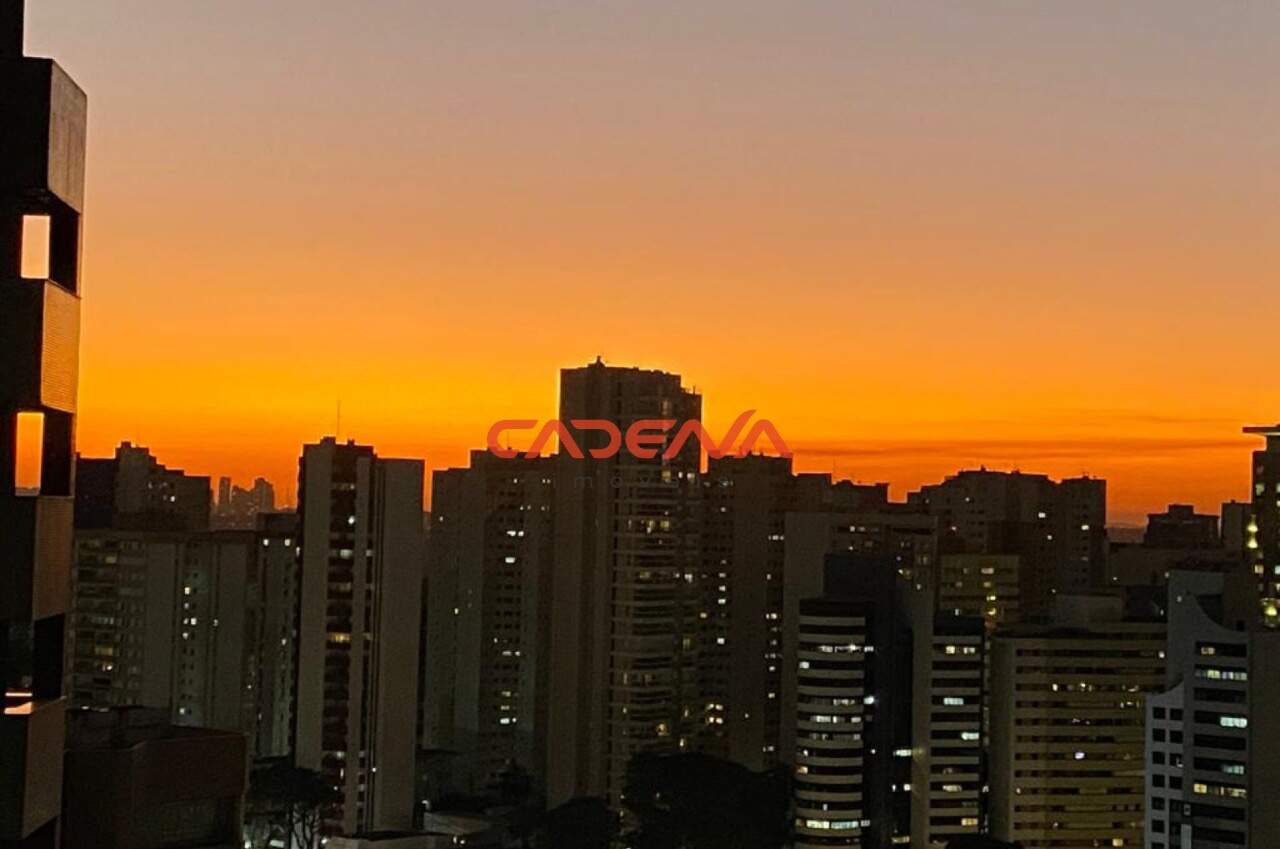 Cobertura à venda no Água Verde: 
