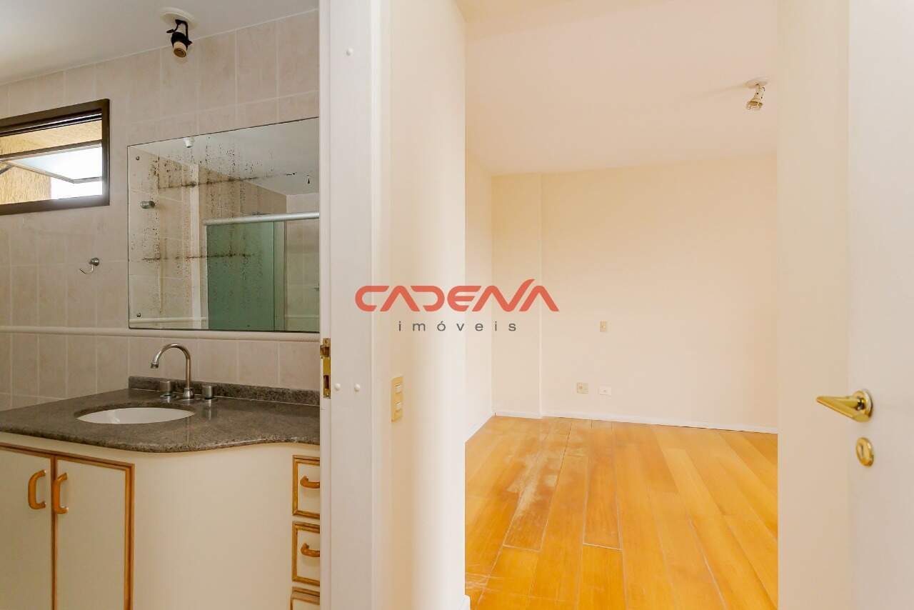 Apartamento à venda no Portão: 
