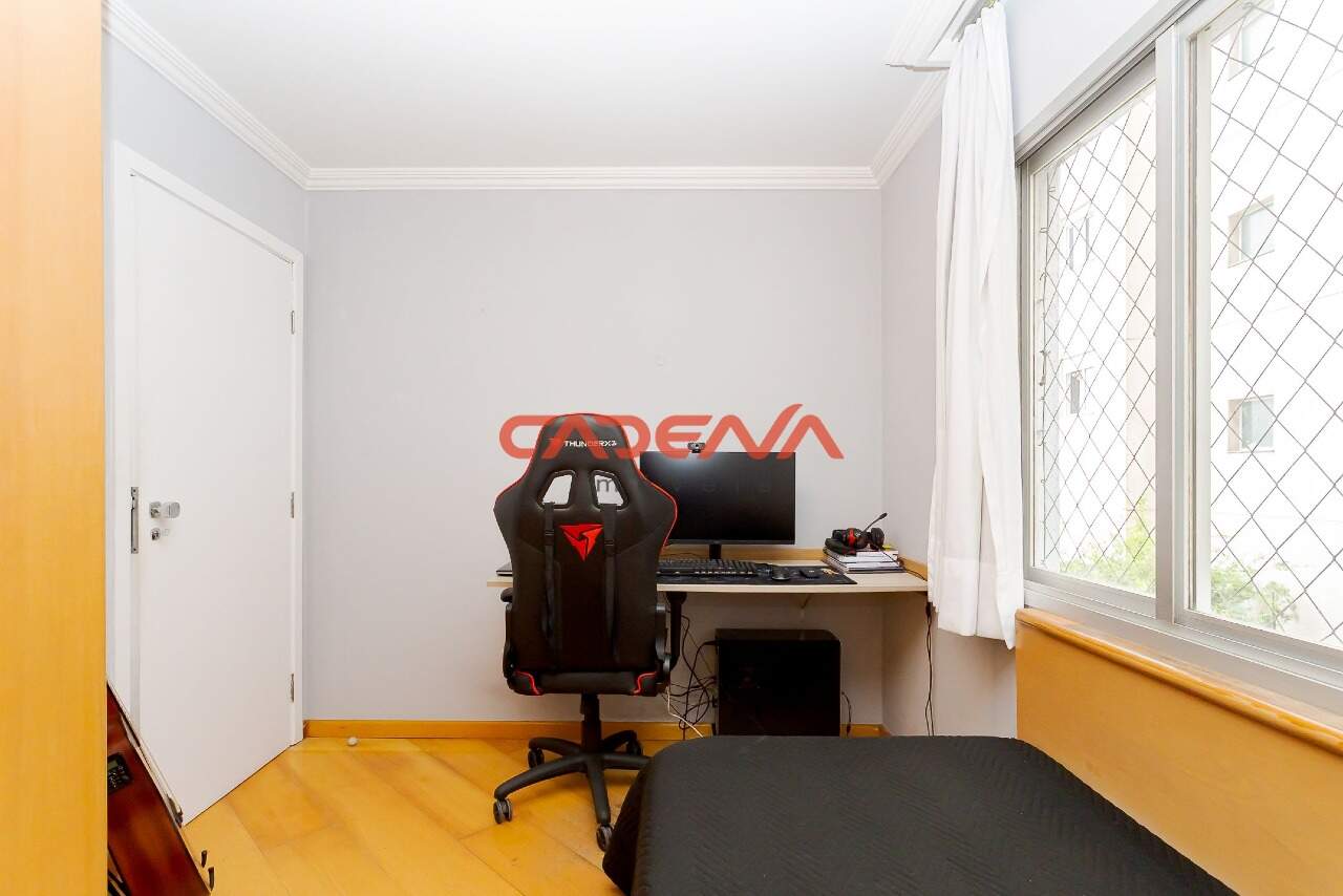 Apartamento à venda no Portão: 