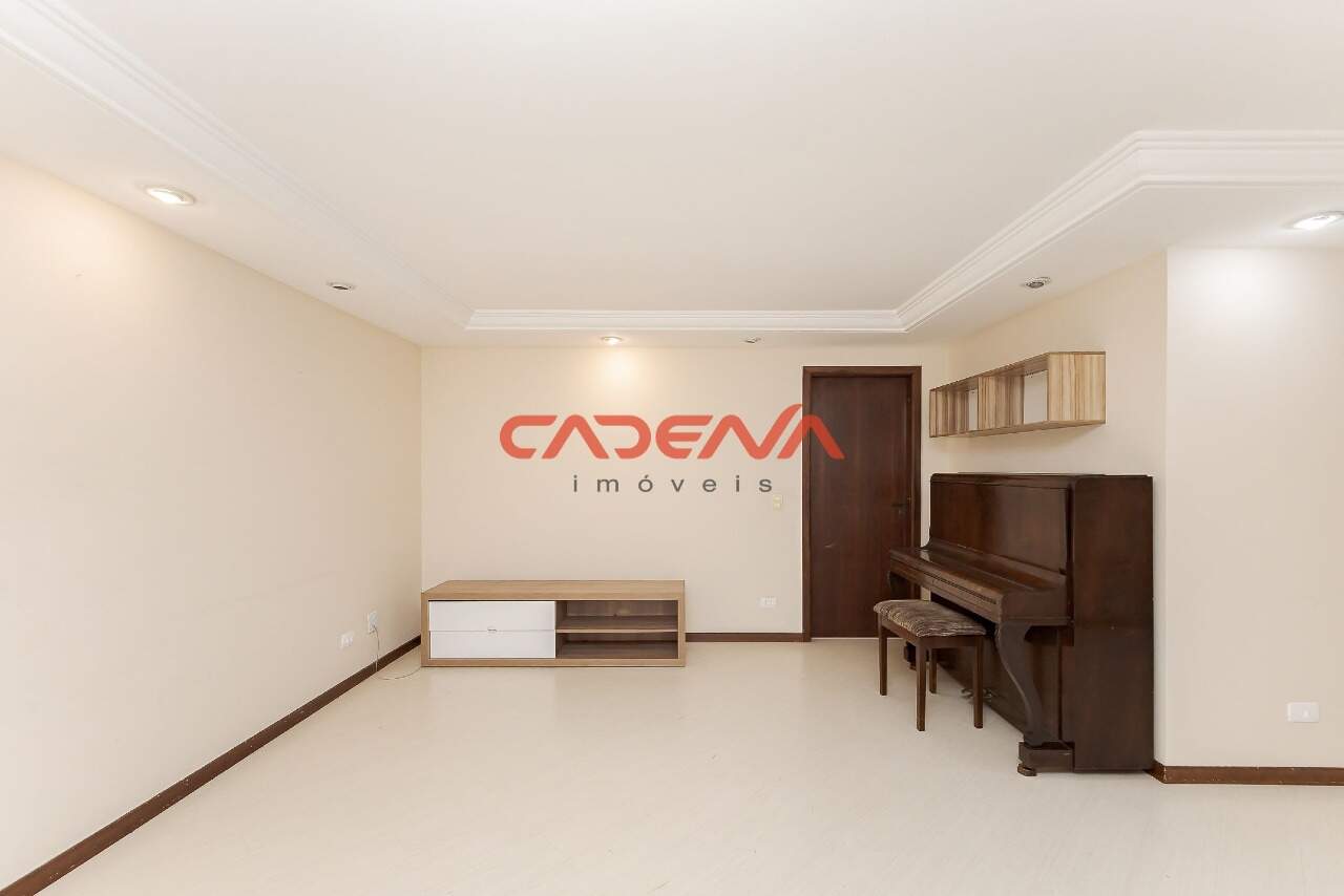 Apartamento à venda no Cabral: 
