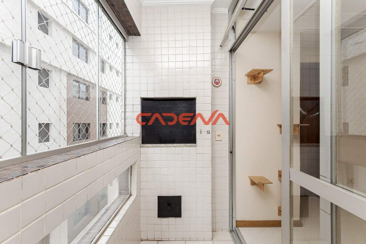 Apartamento à venda no Cabral: 
