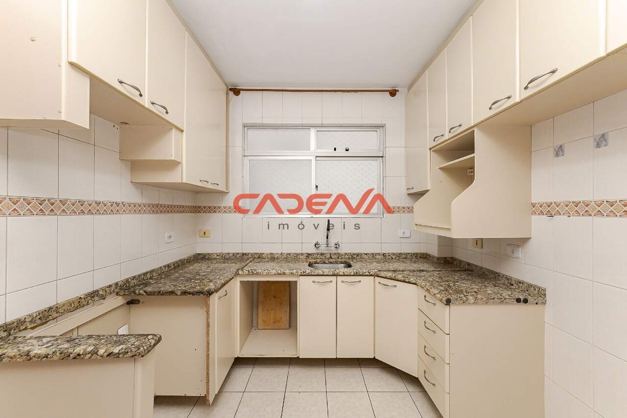 Apartamento à venda no Cabral: 