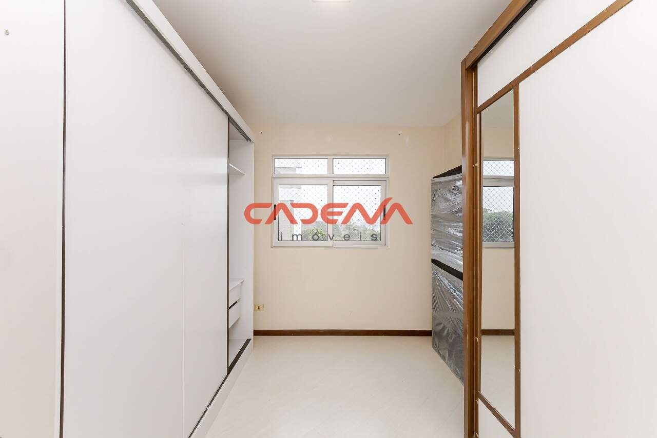 Apartamento à venda no Cabral: 