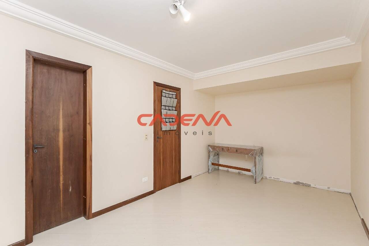 Apartamento à venda no Cabral: 