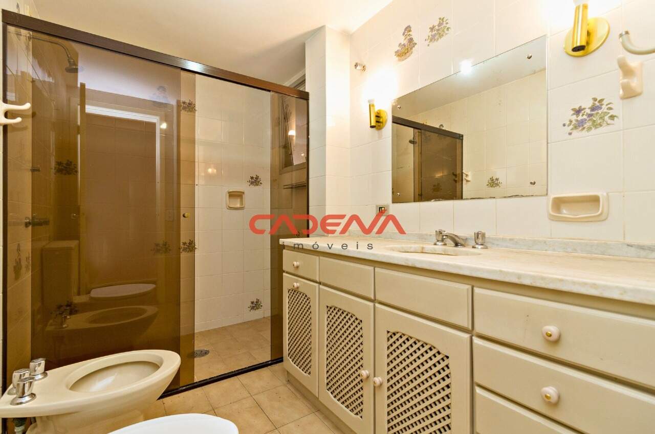 Apartamento à venda no Batel: 