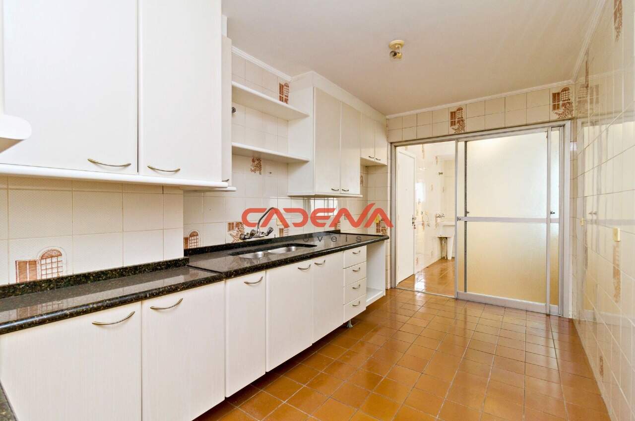 Apartamento à venda no Batel: 