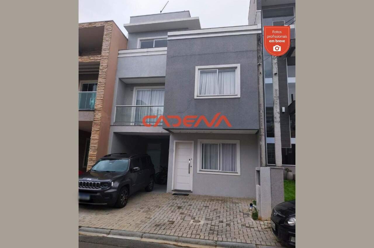 Casa em condomínio fechado à venda no Pinheirinho: 